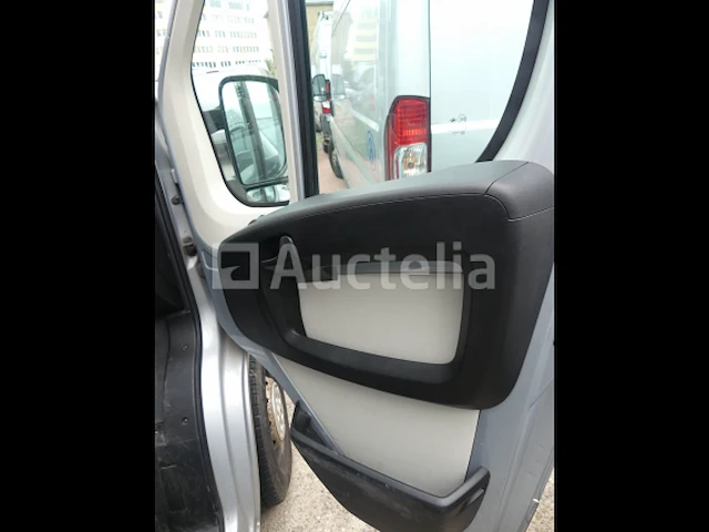 Bedrijfsvoertuig peugeot boxer (2016-177.643 km) - vin vf3yc2mfc12c99805 - afbeelding 16 van  40