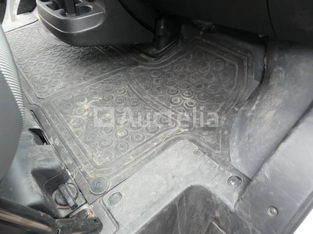 Bedrijfsvoertuig peugeot boxer (2016-177.643 km) - vin vf3yc2mfc12c99805 - afbeelding 17 van  40