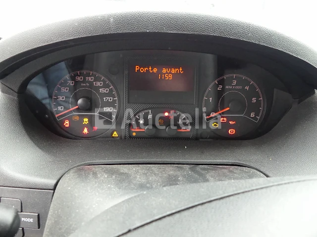Bedrijfsvoertuig peugeot boxer (2016-177.643 km) - vin vf3yc2mfc12c99805 - afbeelding 20 van  40