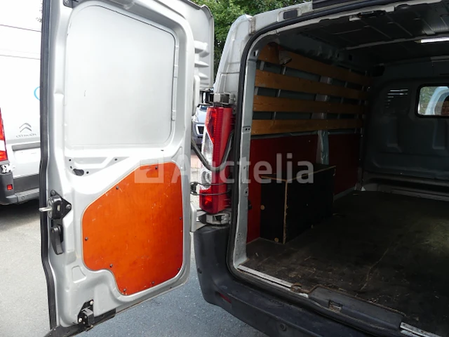 Bedrijfswagen citroën jumpy (2015-115.582 km) - vin vf7xuahz8fz056491 - afbeelding 2 van  37