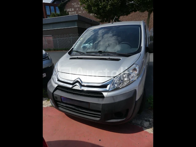 Bedrijfswagen citroën jumpy (2015-115.582 km) - vin vf7xuahz8fz056491 - afbeelding 12 van  37