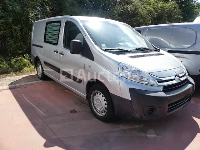 Bedrijfswagen citroën jumpy (2015-147.724 km) - vin vf7xuahz8fz056488 - afbeelding 1 van  29