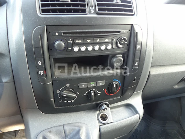 Bedrijfswagen citroën jumpy (2015-147.724 km) - vin vf7xuahz8fz056488 - afbeelding 28 van  29