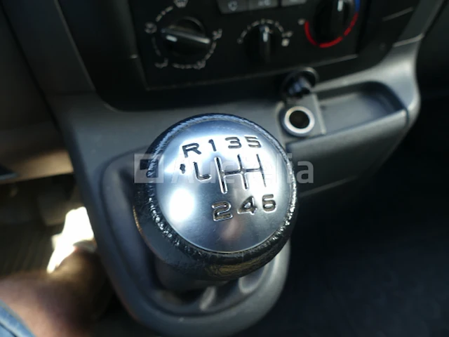 Bedrijfswagen citroën jumpy (2015-147.724 km) - vin vf7xuahz8fz056488 - afbeelding 29 van  29