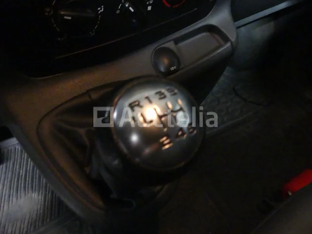 Bedrijfswagen citroën jumpy (2015-81.924 km) - vin vf7xuahz8fz056232 - afbeelding 2 van  29