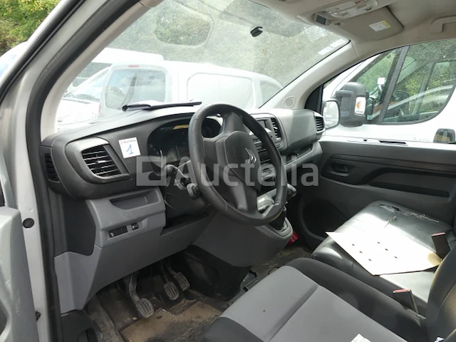 Bedrijfswagen citroën jumpy (2016-167.151 km) - vin vf7vfahkhgz075539 - afbeelding 13 van  39