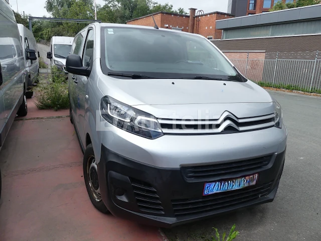 Bedrijfswagen citroën jumpy (2016-167.151 km) - vin vf7vfahkhgz075539 - afbeelding 23 van  39