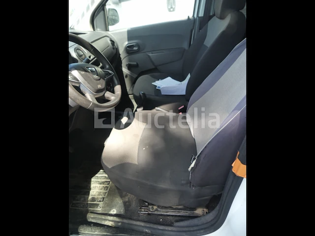 Bedrijfswagen dacia dokker (2018-151.162 km-vin:uu18sd6h559358109) - afbeelding 21 van  25