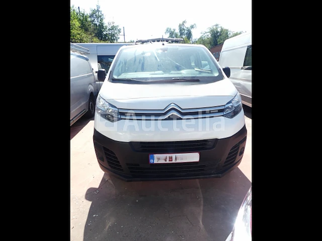 Bedrijfswagen dubbele cabine citroën jumpy (2018-146.006 km) - vin vf7vfahhwjz006400 - afbeelding 10 van  21