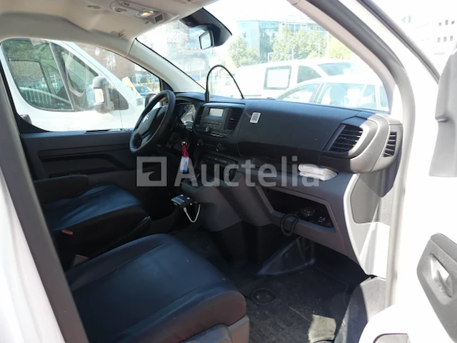 Bedrijfswagen dubbele cabine citroën jumpy (2018-146.006 km) - vin vf7vfahhwjz006400 - afbeelding 21 van  21