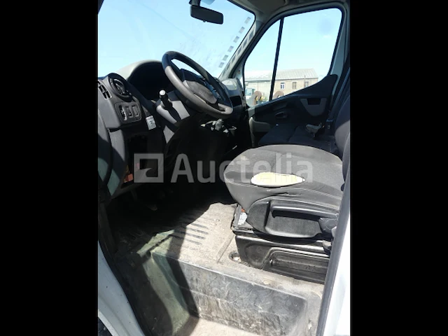 Bedrijfswagen dubbele cabine opel movano (2017-ca. 100.628 km-vin:wolmsy601hb133799 - afbeelding 33 van  36