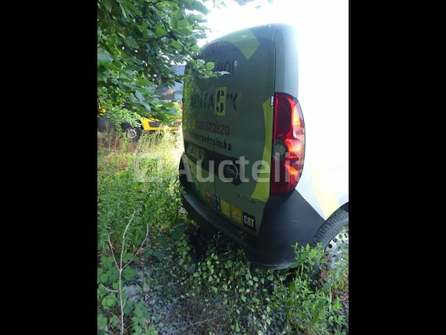 Bedrijfswagen opel combo (2017-182.639 km-vin:wol6zyc1ag9594143) - afbeelding 23 van  28