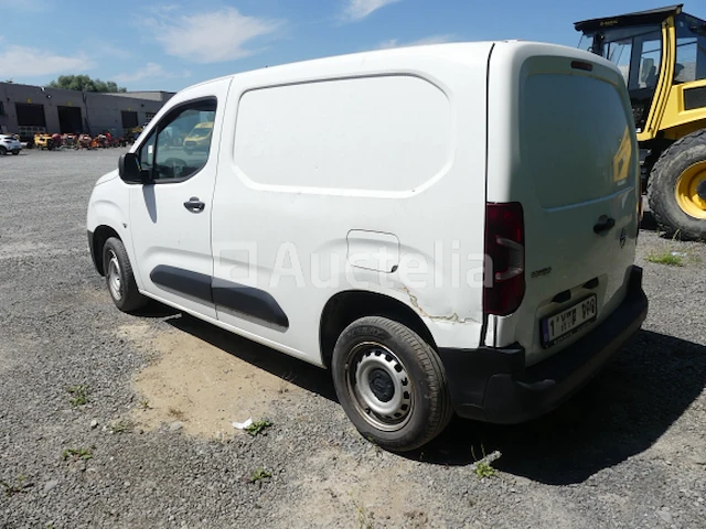 Bedrijfswagen opel combo (2020-ca. 76.876 km-vin:wovefyhwckj766295) - afbeelding 15 van  26