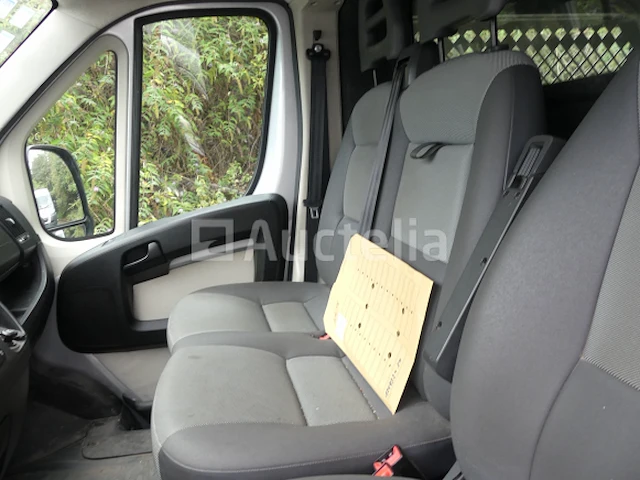Bedrijfswagen peugeot boxer (2015-124.932 km) - vin vf3yctmfc12a08342 - afbeelding 18 van  38