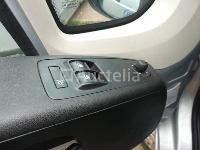 Bedrijfswagen peugeot boxer (2015-124.932 km) - vin vf3yctmfc12a08342 - afbeelding 24 van  38