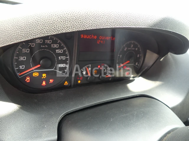 Bedrijfswagen peugeot boxer (2016-112.060 km) - vin vf3yc2mfc12c99586 - afbeelding 9 van  33