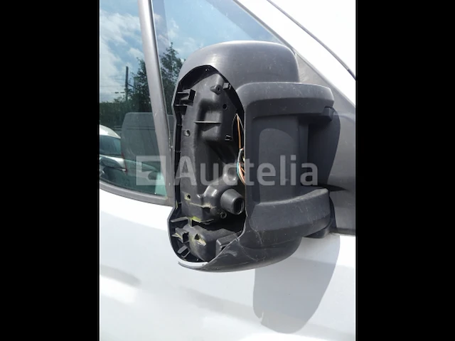 Bedrijfswagen peugeot boxer (2016-112.060 km) - vin vf3yc2mfc12c99586 - afbeelding 28 van  33