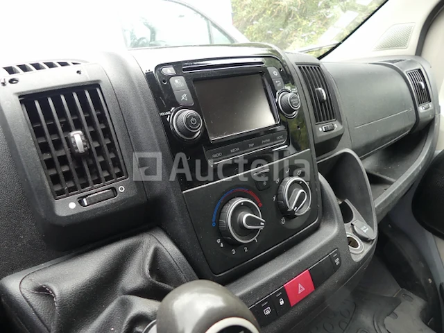 Bedrijfswagen peugeot boxer (2016-97.996 km) - vin vf3yc2mfc12d00048 - afbeelding 11 van  34