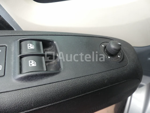 Bedrijfswagen peugeot boxer (2016-97.996 km) - vin vf3yc2mfc12d00048 - afbeelding 21 van  34