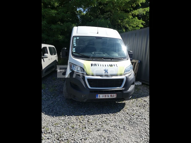 Bedrijfswagen peugeot boxer (2018-174.829 km-vin:vf3yc2mfb12g62599) - afbeelding 2 van  30