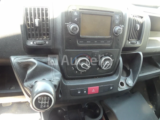 Bedrijfswagen peugeot boxer (2018-174.829 km-vin:vf3yc2mfb12g62599) - afbeelding 21 van  30