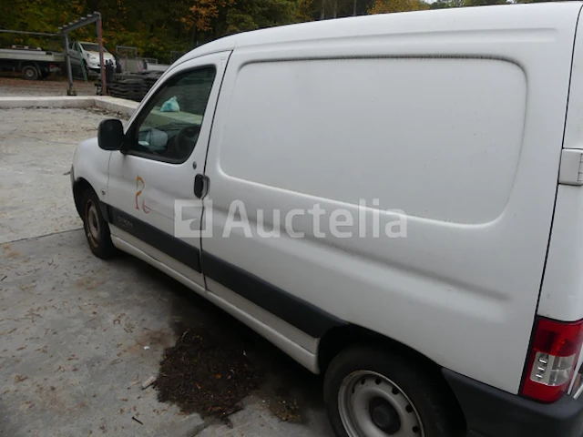 Bedrijfswagen (voor onderdelen) citroen berlingo (2009-102.969 km) - afbeelding 10 van  12