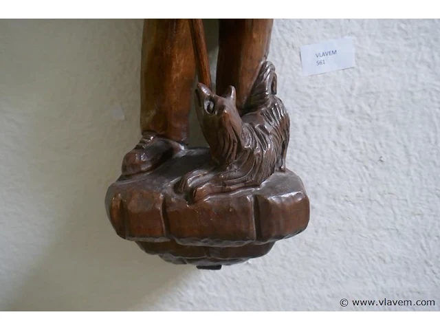 Beeld in hout - afbeelding 2 van  3