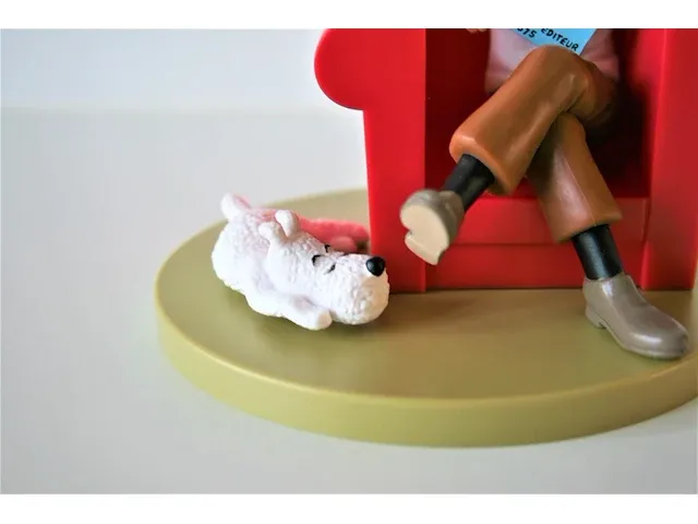 Beeld "kuifje en bobbie in zetel" - afbeelding 9 van  9