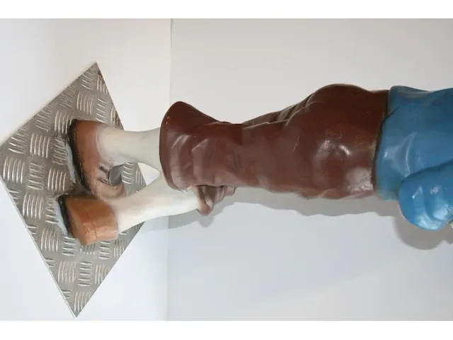 Beeld kuifje met cola - 28 x 85 cm - afbeelding 3 van  13