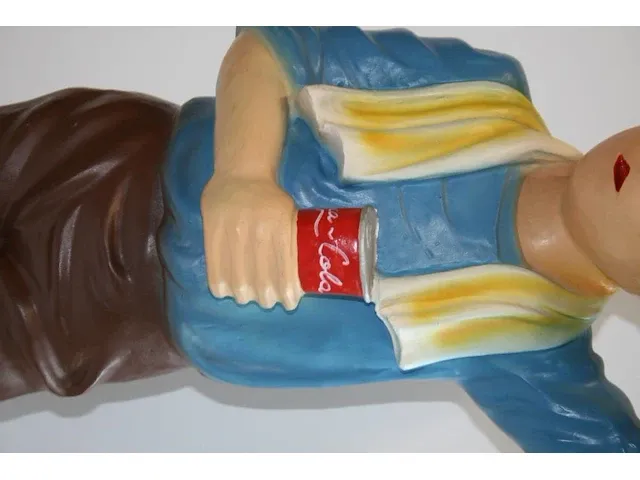 Beeld kuifje met cola - 28 x 85 cm - afbeelding 9 van  13