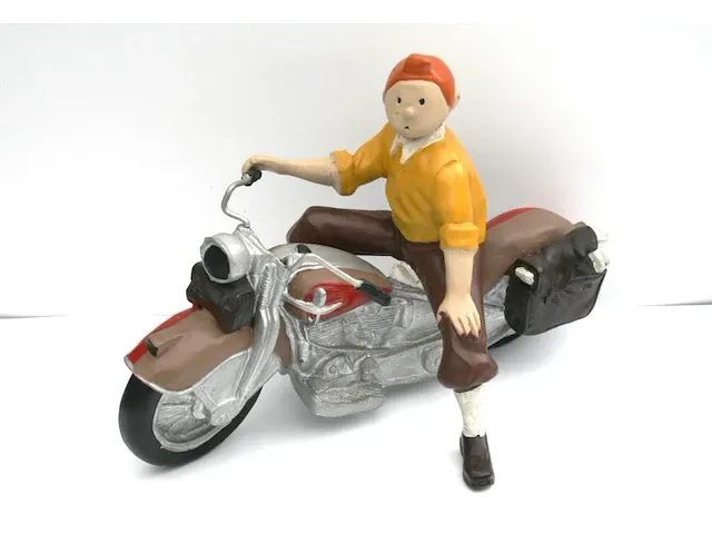 Beeld kuifje op de motor - 22 x 29 x 42 cm - afbeelding 1 van  11