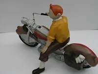 Beeld kuifje op de motor - 22 x 29 x 42 cm - afbeelding 10 van  11