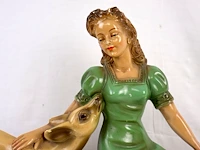 Beeld meisje met hert - afbeelding 2 van  5