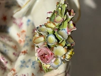 Beeld meissen rouwend meisjesbeeld porselein - afbeelding 3 van  7