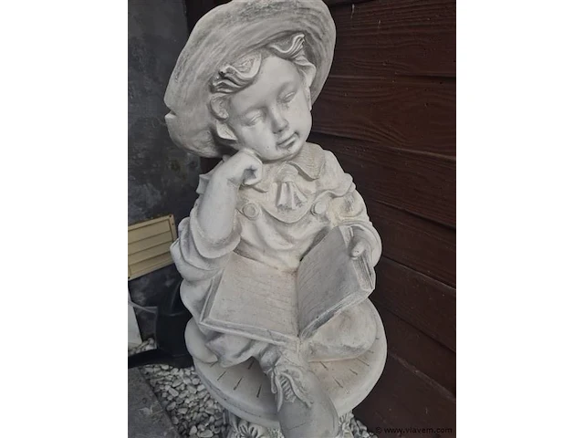 Beeld op sokkel 87cm - afbeelding 2 van  3