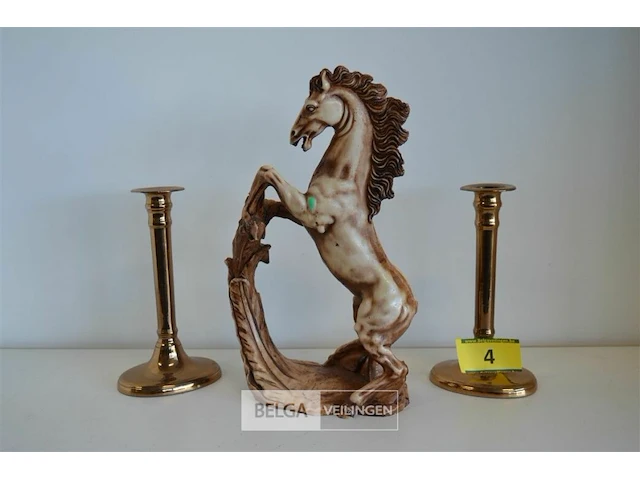 Beeld paard h=34cm , 2 kandelaars h=22,5 cm - afbeelding 1 van  5