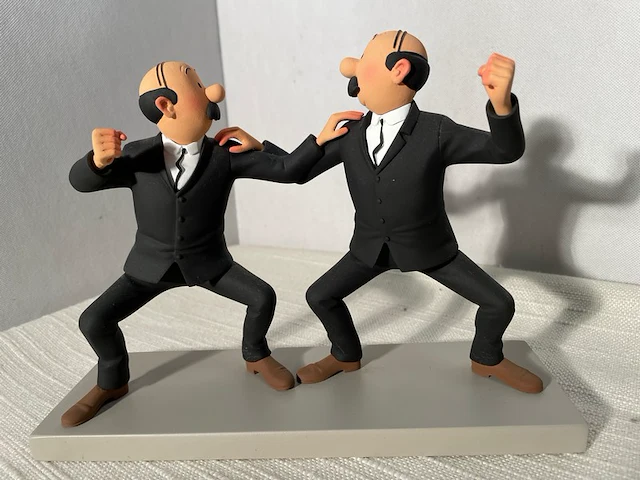 Beeldje tintin janssens & janssens exclusief collector item - afbeelding 1 van  6