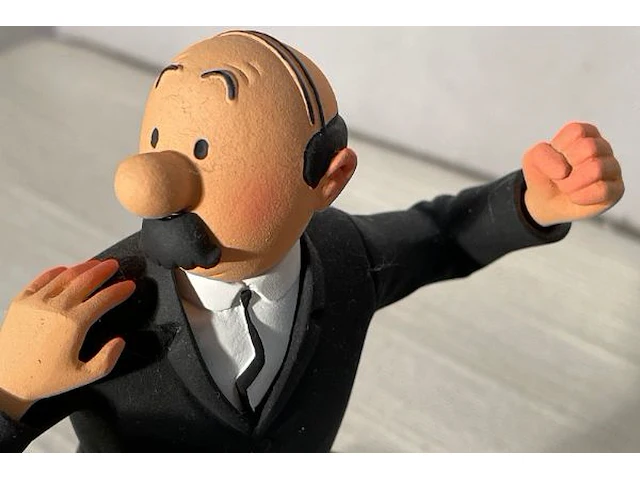 Beeldje tintin janssens & janssens exclusief collector item - afbeelding 3 van  6