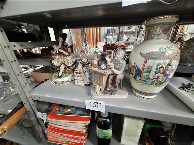 Beeldjes - afbeelding 1 van  3