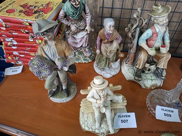 Beeldjes - afbeelding 1 van  3