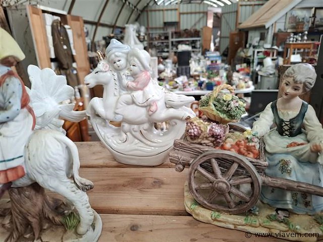 Beeldjes - afbeelding 2 van  3