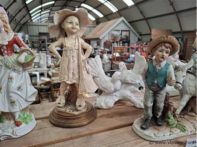 Beeldjes - afbeelding 3 van  3