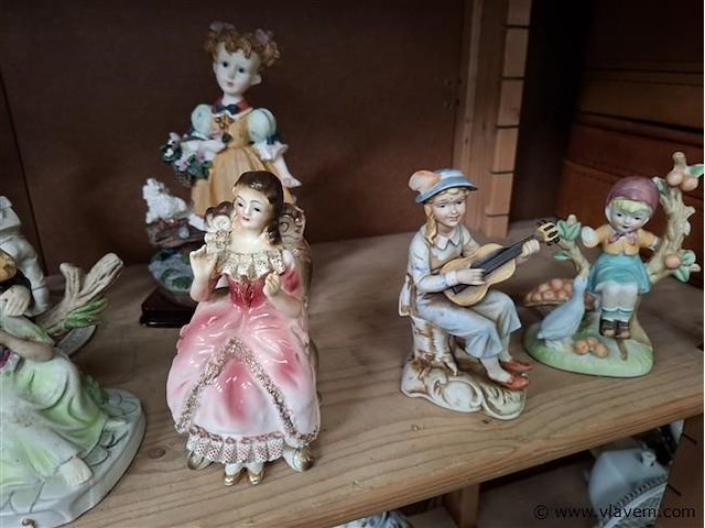 Beeldjes - afbeelding 4 van  4