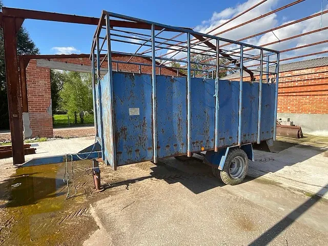 Beestenwagen / veeaanhangwagen - afbeelding 3 van  28