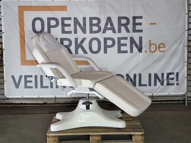 Behandelstoel - afbeelding 1 van  3