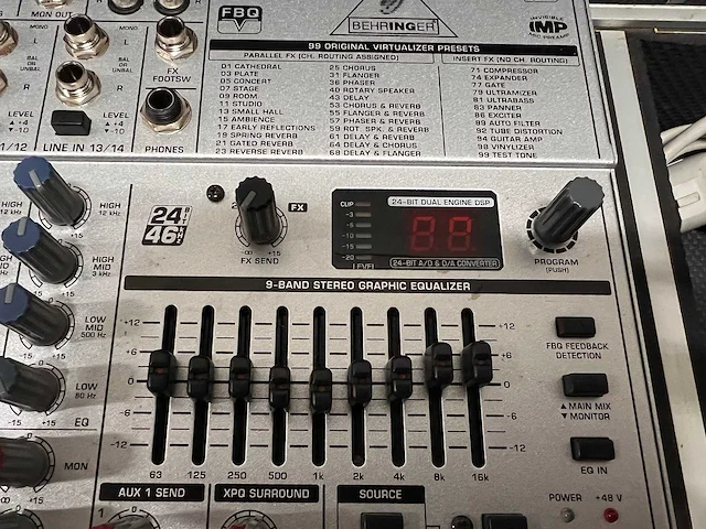 Behringer - eurorack ub1832-fx pro - pa-mixer - afbeelding 4 van  7