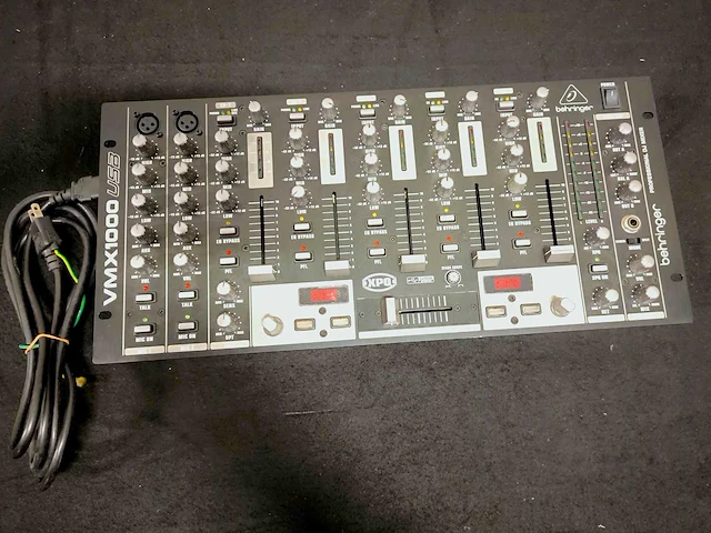 Behringer - vmx1000 usb - dj-mixer - afbeelding 1 van  11