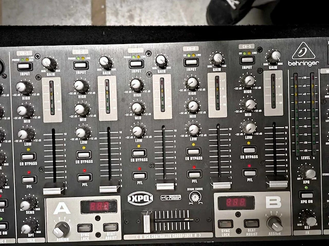 Behringer - vmx1000 usb - dj-mixer - afbeelding 4 van  11