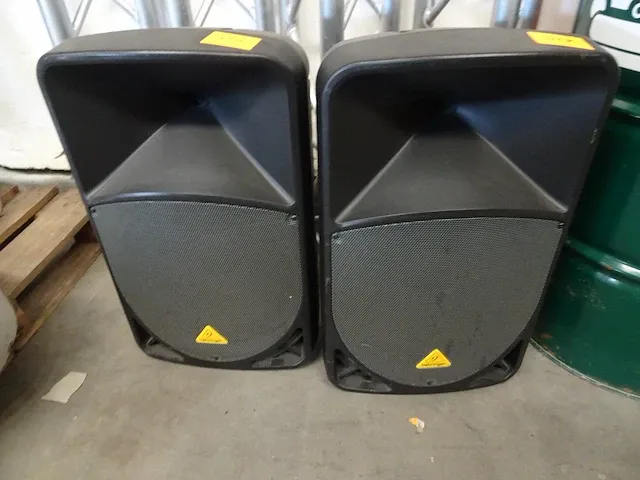 Behringer actieve speakers - afbeelding 1 van  3