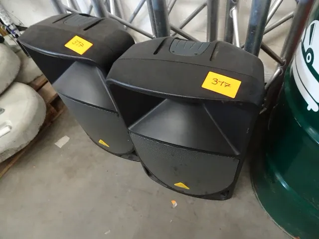 Behringer actieve speakers - afbeelding 2 van  3